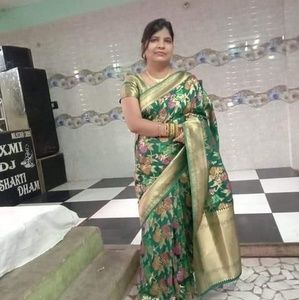 Meet your Posher, Alka